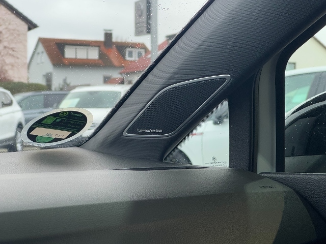 Volkswagen Golf 2.0 TSI DSG Golf VIII