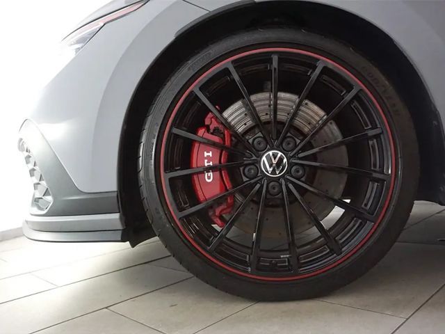 Volkswagen Golf 2.0 TSI DSG GTI