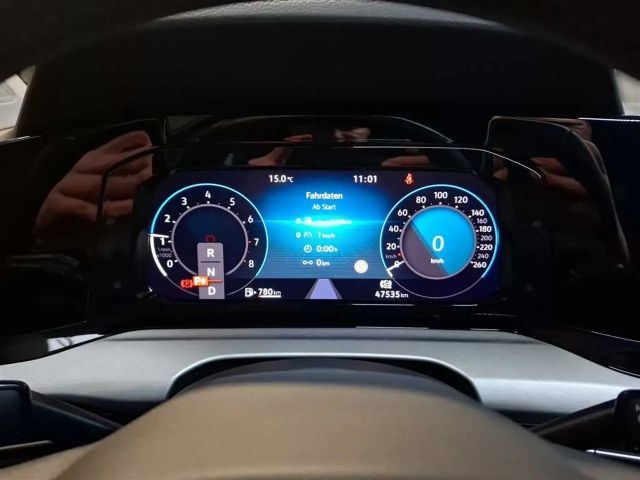 Volkswagen Golf 1.5 eTSI DSG Life