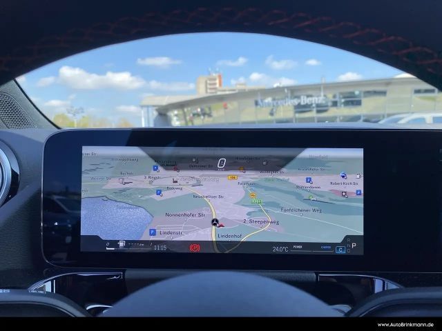 Mercedes-Benz GLA 180 AMG Line