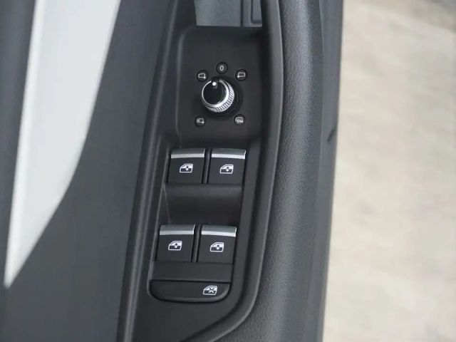 Audi A4 40 TFSI Avant Quattro S-Line