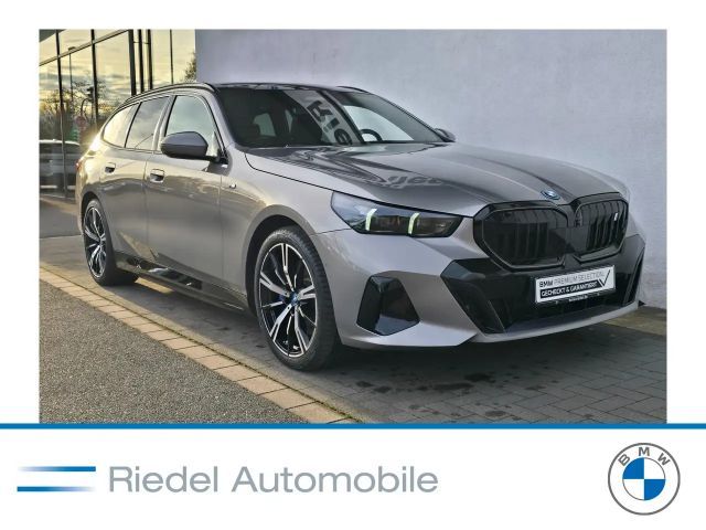 BMW i5 eDrive40