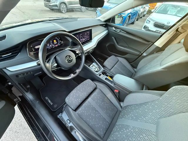 Skoda Octavia Clever Combi