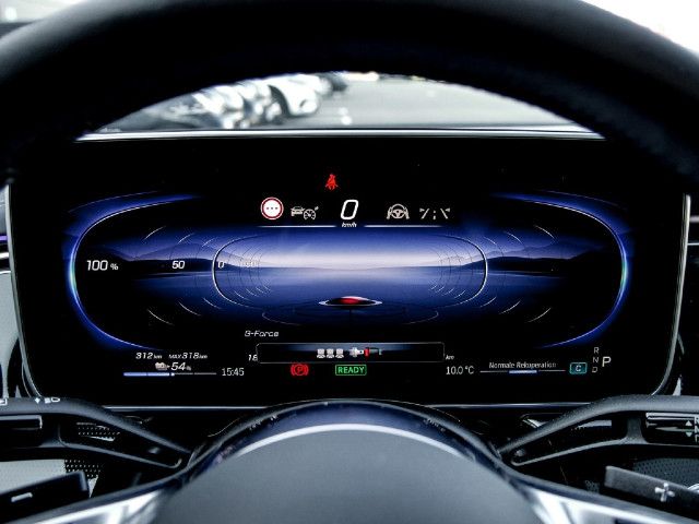 Mercedes-Benz EQE 300 Sedan