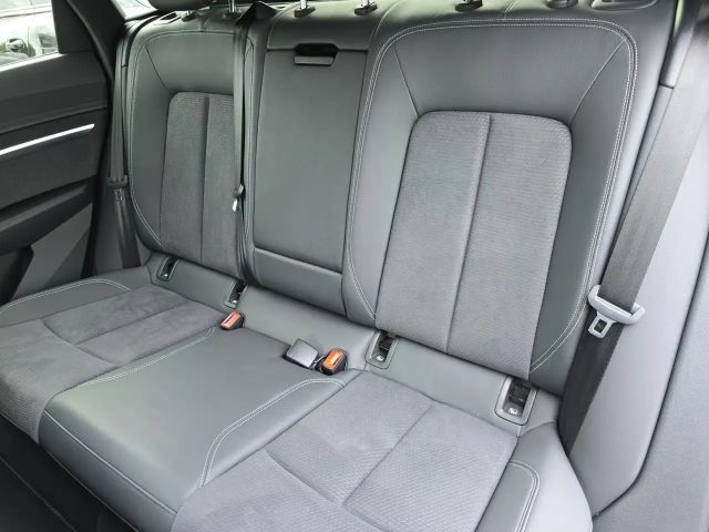 Audi Q8 e-tron 50 Business Quattro