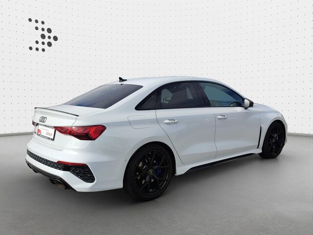 Audi RS3 Quattro S-Tronic Sedan