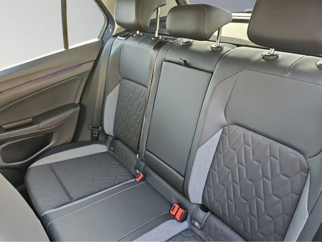 Volkswagen Golf 1.5 eTSI DSG Golf VIII