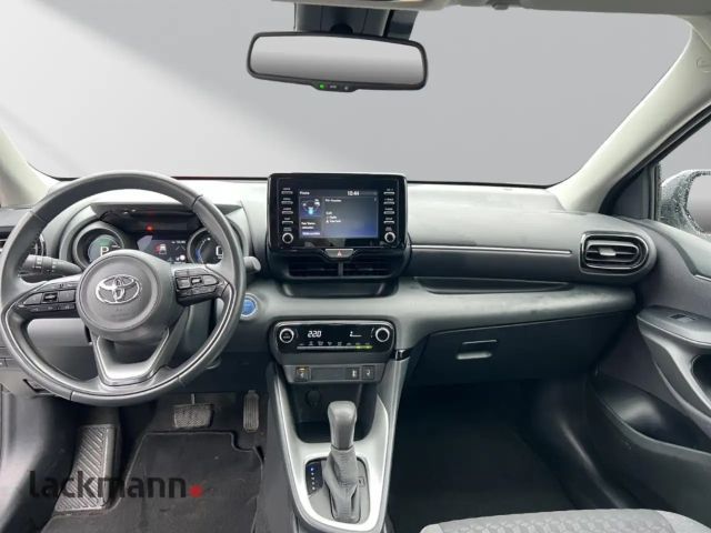 Toyota Yaris Hatchback Hybride Team D