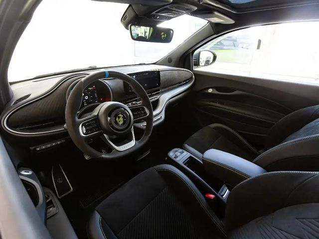 Abarth 500e Scorpionissima