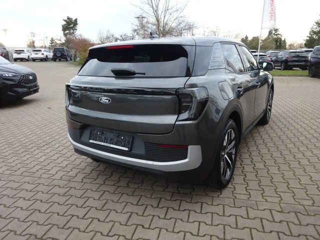 Ford Explorer Extended range RWD