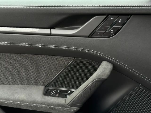 Porsche 992 4 Cabrio GTS Targa