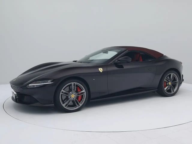 Ferrari Roma Spider