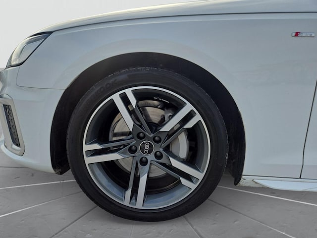 Audi A4 40 TDI Avant Quattro S-Tronic