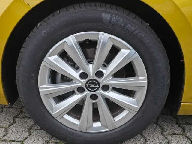 Opel Astra 1.2 Turbo Enjoy Turbo