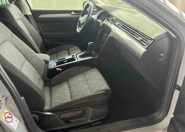 Volkswagen Passat 2.0 TDI Business DSG Variant