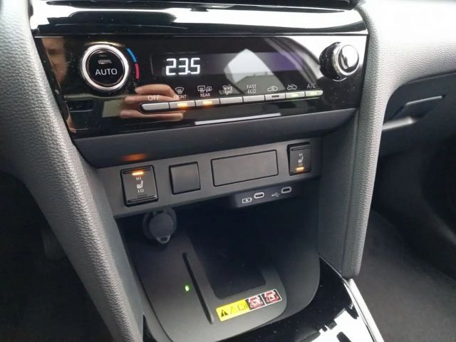 Toyota Yaris Cross Teamplayer,Safety-Paket,Winter-Paket