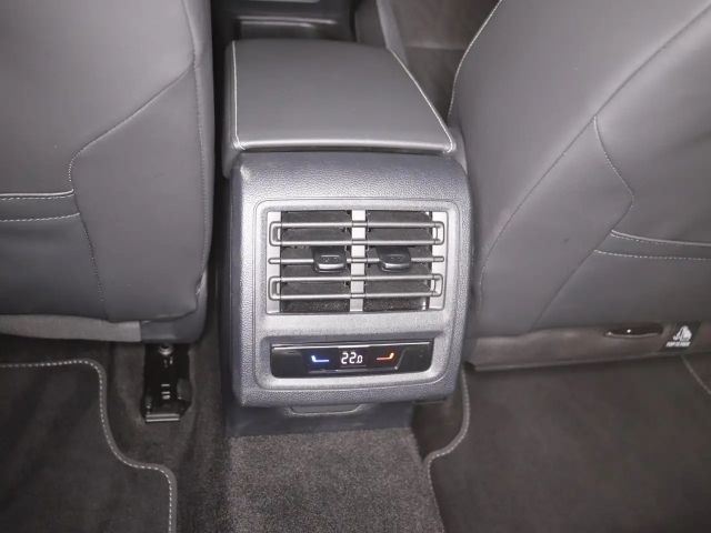 Volkswagen Golf 2.0 TDI DSG