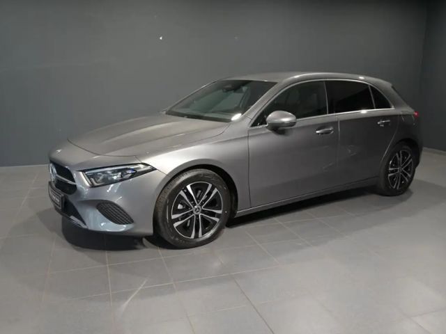 Mercedes-Benz A 180 Progressive