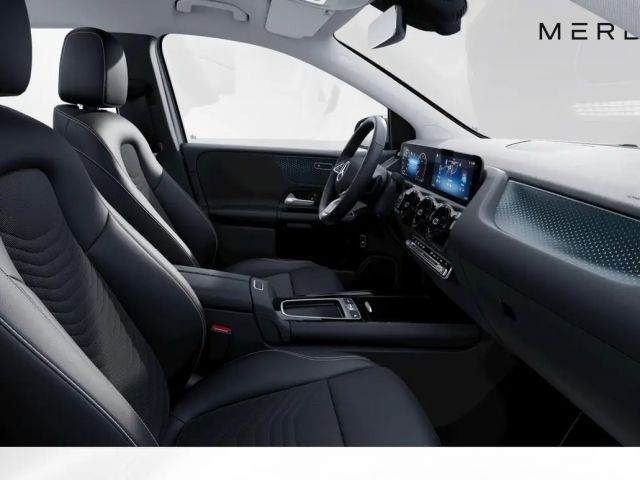 Mercedes-Benz B 180 Sedan