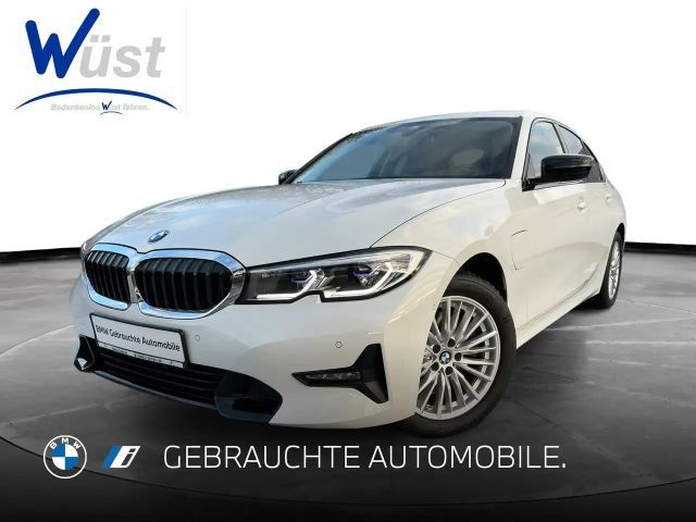 BMW 320 320e Sedan Sport Line