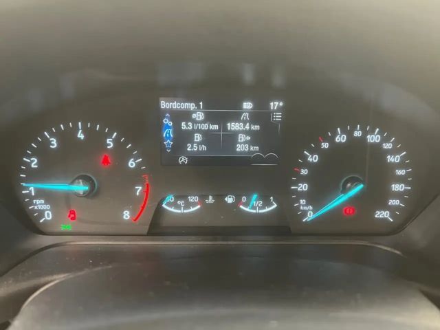 Ford Puma EcoBoost Limited Titanium