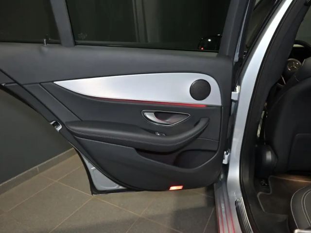 Mercedes-Benz E 300 E 300 e Estate