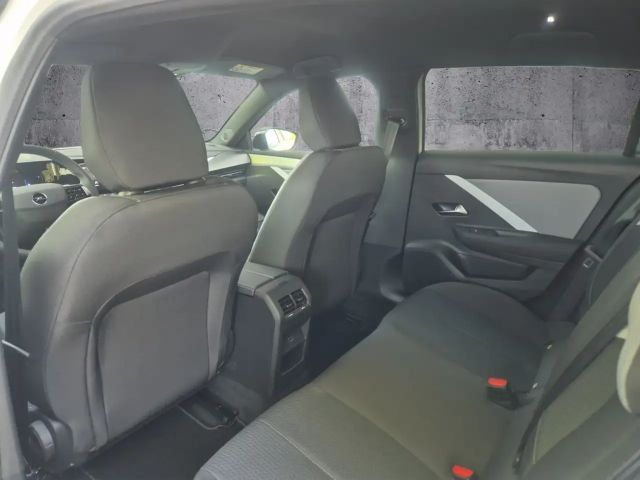 Opel Astra 1.2 Turbo Edition Turbo