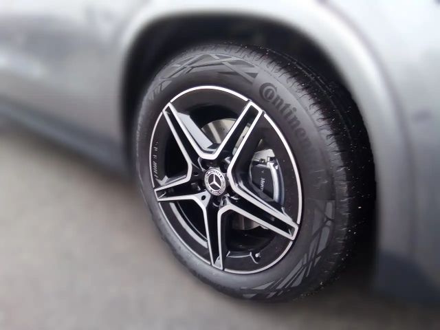 Mercedes-Benz GLA 180 AMG Line