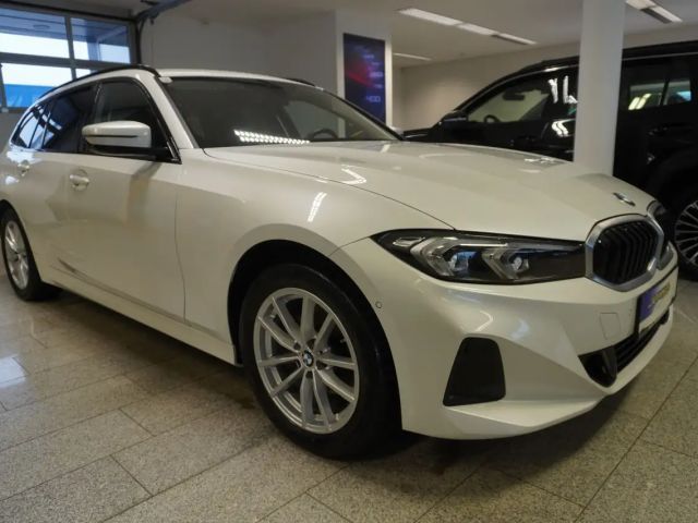 BMW 320 320d Touring xDrive