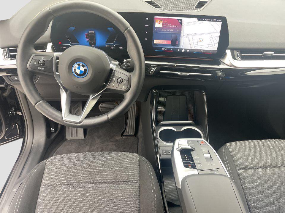 BMW iX2 eDrive20