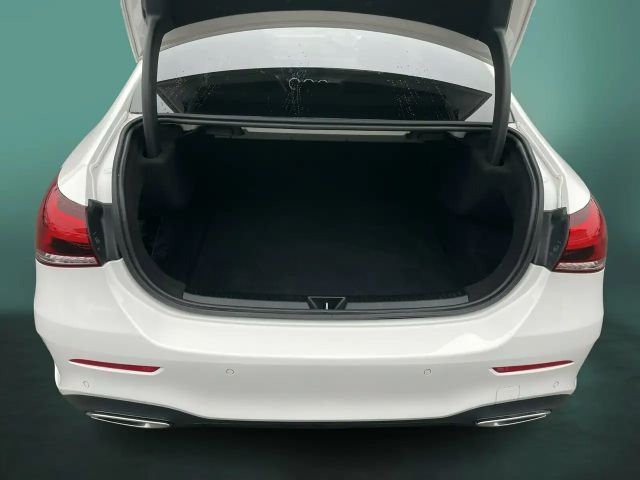 Mercedes-Benz A 220 A 220 d AMG Line