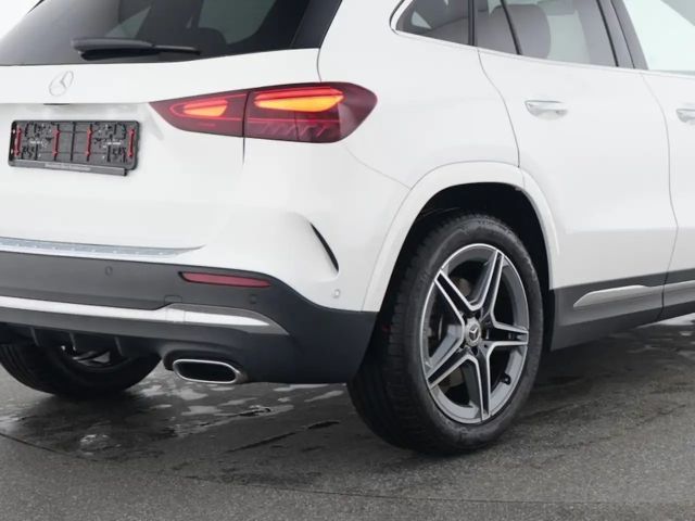 Mercedes-Benz GLA 220 4MATIC AMG Line GLA 220 d