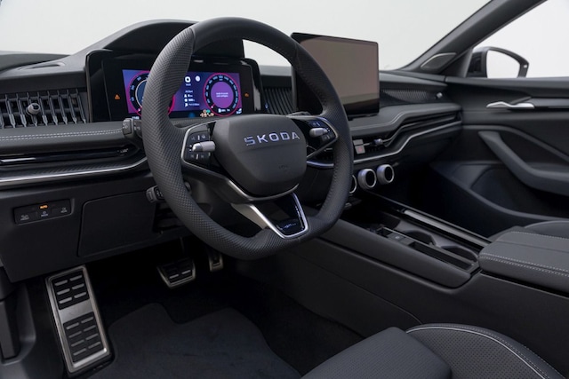 Skoda Superb 2.0 TDI Combi Sportline