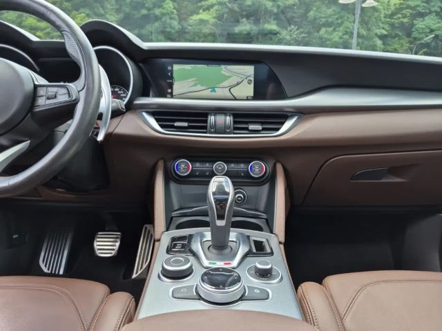 Alfa Romeo Stelvio Q4 Veloce