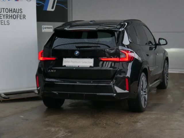 BMW iX1 xDrive30