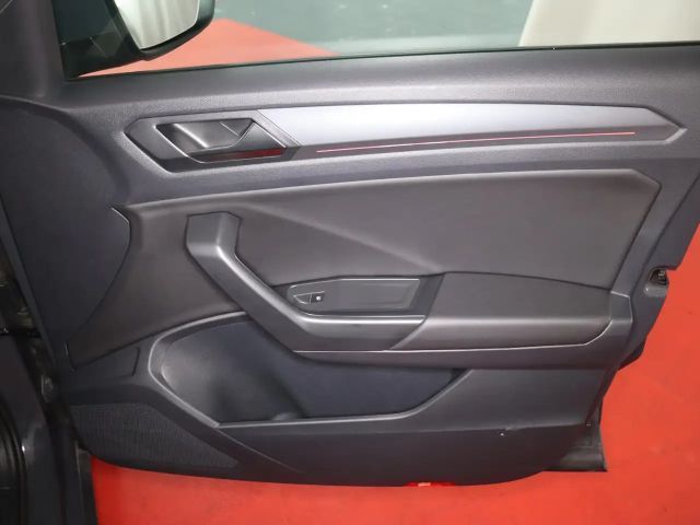 Volkswagen T-Roc 1.5 TSI DSG Sport