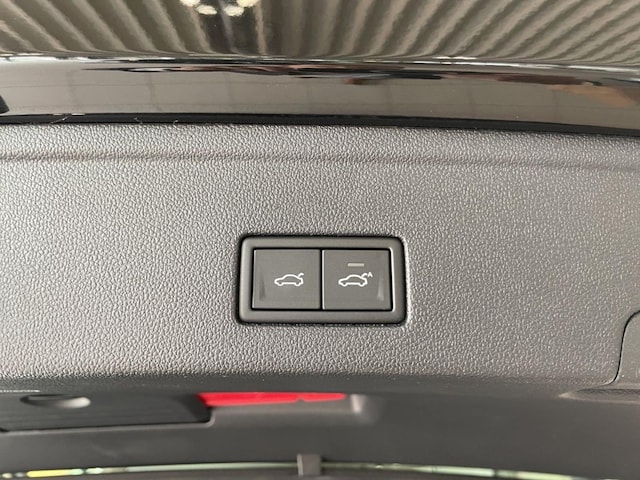 Volkswagen Touareg 4Motion IQ.Drive R-Line