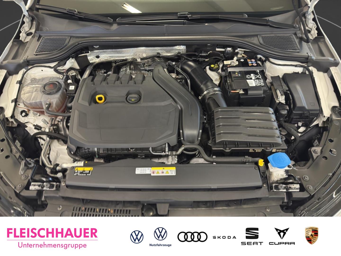 Volkswagen Golf 1.5 eTSI Golf VIII Style