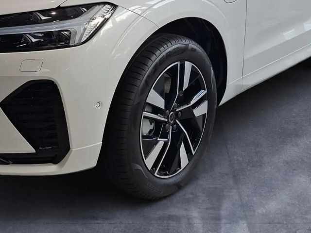 Volvo XC60 Dark Plus T6