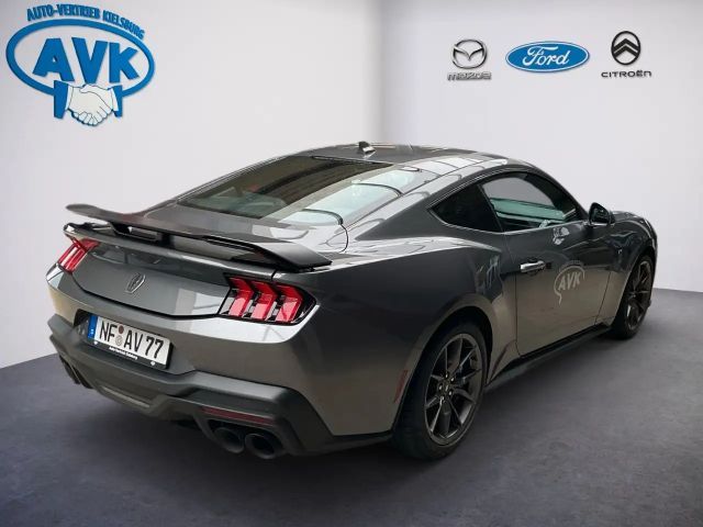 Ford Mustang Fastback GT 5.0 V8