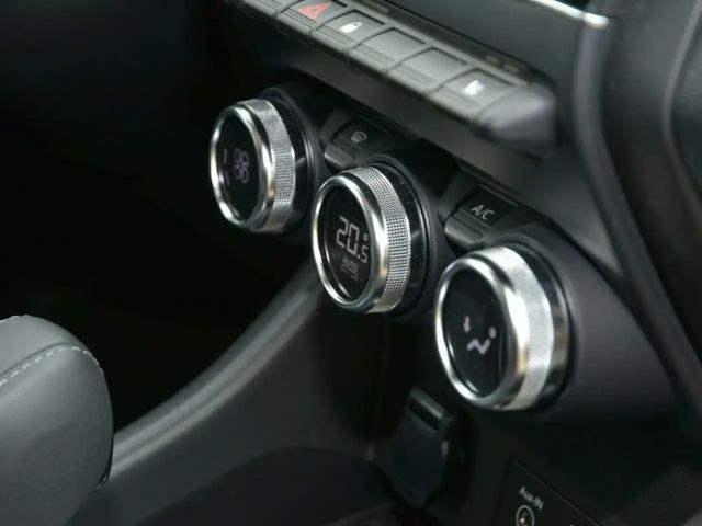 Mitsubishi ASX Entry