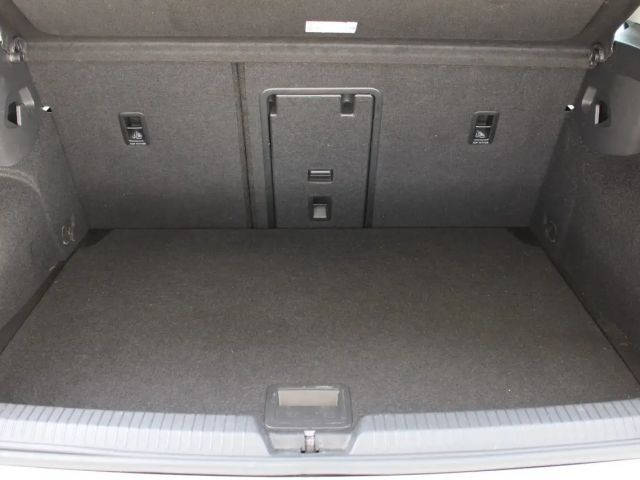 Volkswagen Golf 1.5 TSI Golf VIII