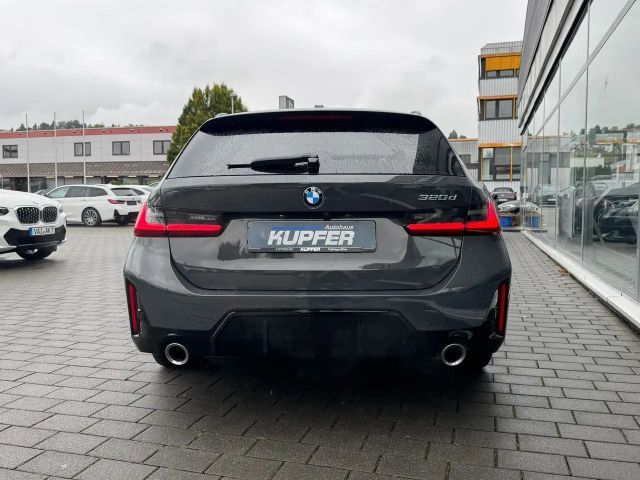 BMW 320 320d M-Sport Touring