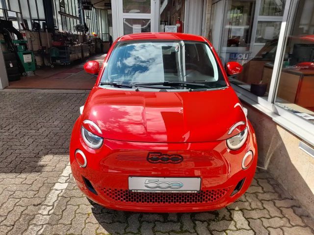 Fiat 500e RED