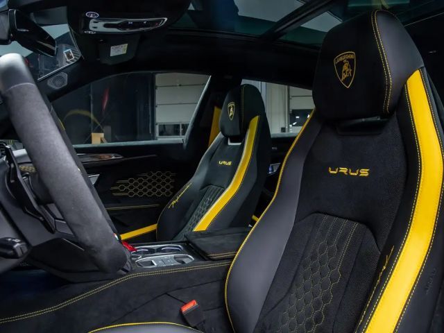 Lamborghini Urus Performante