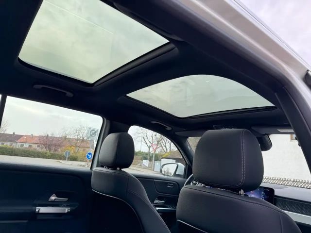 Mercedes-Benz EQB 300 4MATIC Progressive