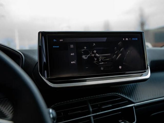 Peugeot 2008 100 PK MT6 | 360° Camera | Keyless | Dodehoekde...