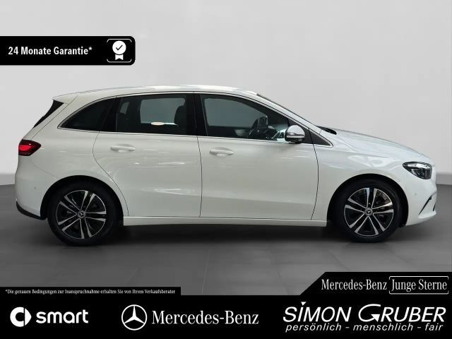 Mercedes-Benz B 180 Progressive Sedan