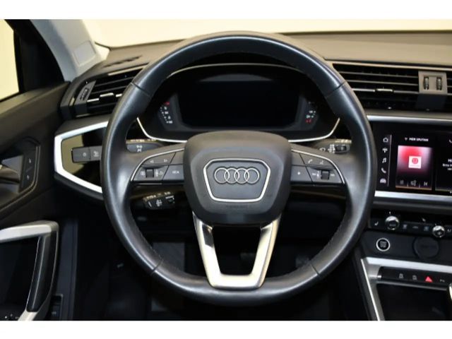 Audi Q3 35 TFSI S-Tronic