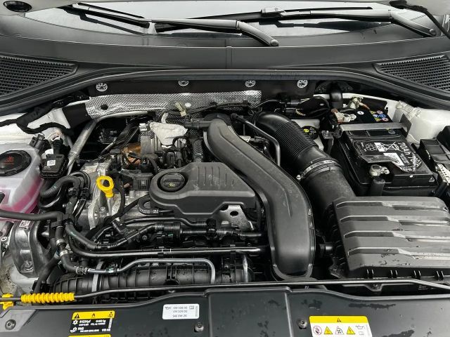 Volkswagen T-Roc 1.5 TSI DSG R-Line